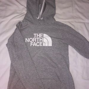 The North Face Women’s Half Dome Pullover Hoodie